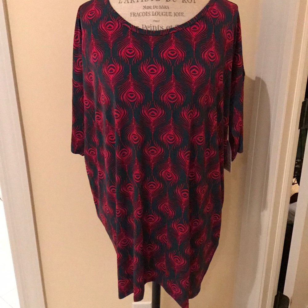 🦄NWT LuLaRoe Peacock Feather Top🦄 - Picture 1 of 5